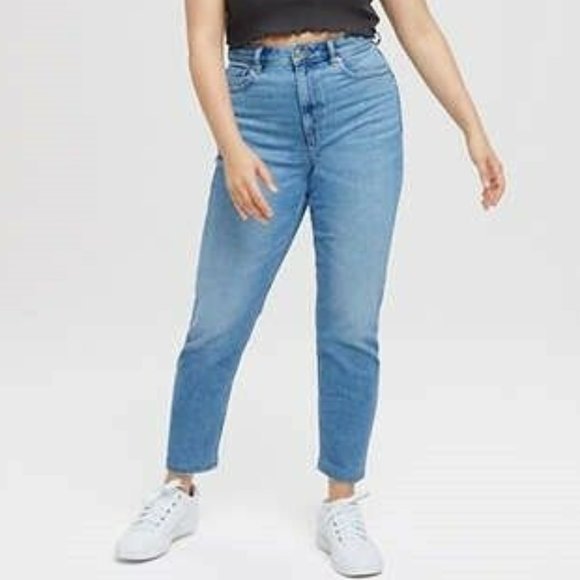 American Eagle Outfitters Denim - American Eagle Classic MOM Jeans Light Medium Wash Women's Size 14 H13080
